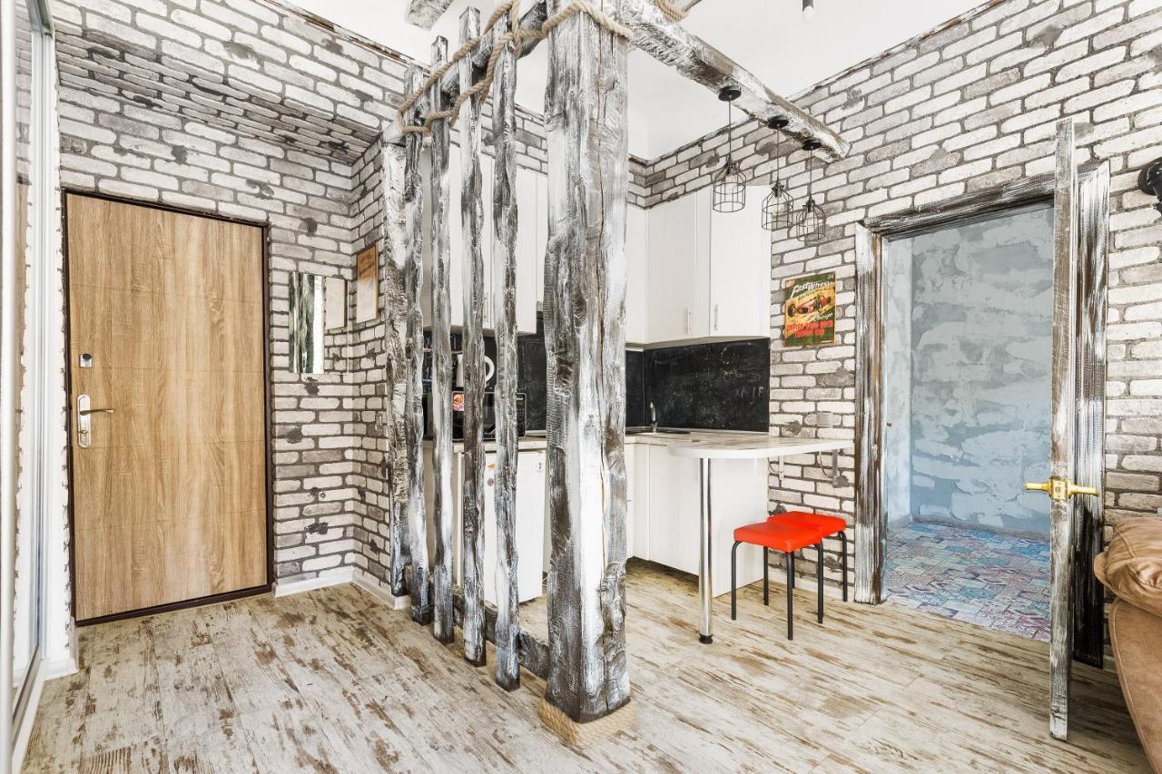 Loft On Mayakovsky 9 Odessa Luaran gambar