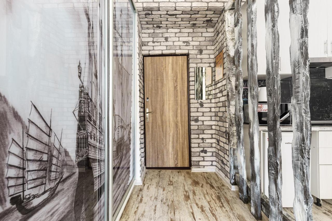 Loft On Mayakovsky 9 Odessa Luaran gambar